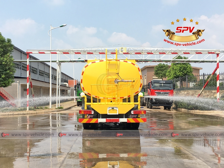 20,000 Litres Water Spraying Truck SINOTRUK - SS
